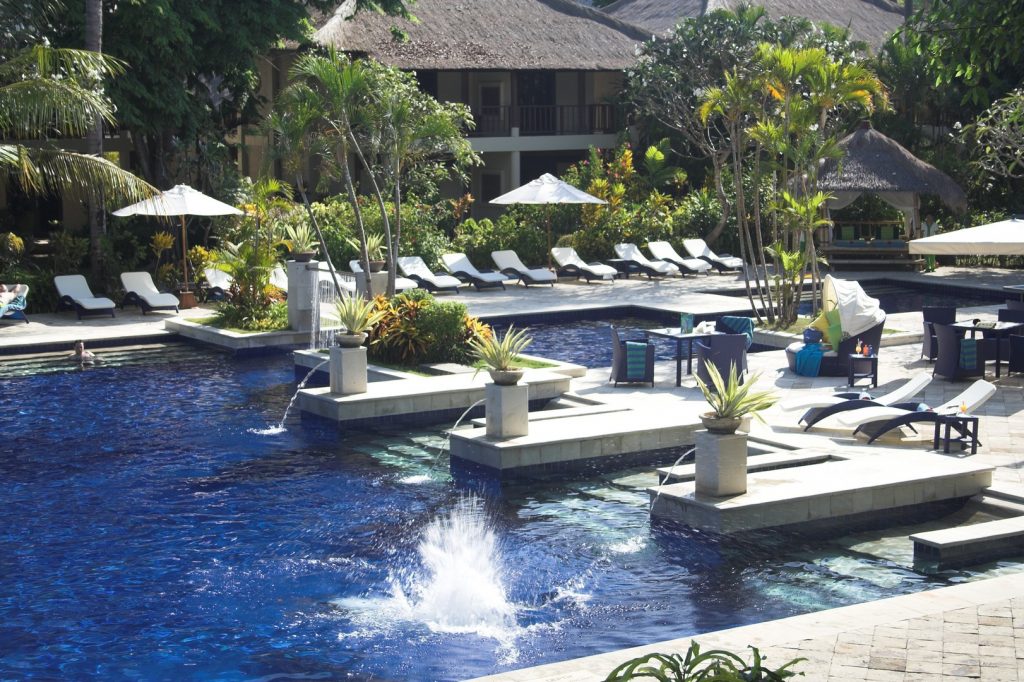 4364Mercure-Resort-Sanur-Sahadewa-swimming-pool_l_pub_res
