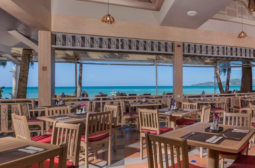 4867The Beach Restaurant