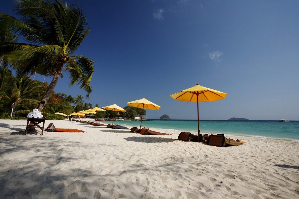 5046Zeavola – Beach 4