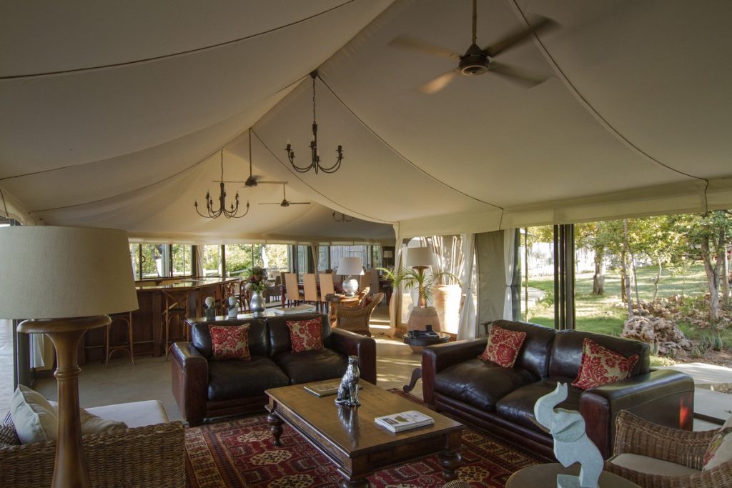 5337Elephant camp Lounge and bar