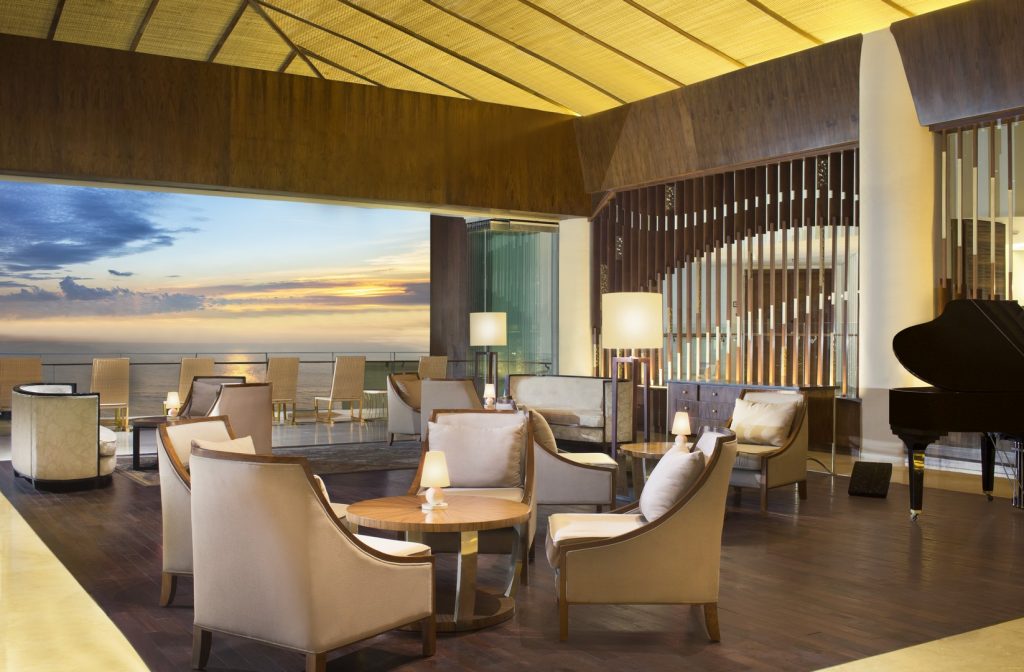 6038she3556cl-170030-The Lounge-High