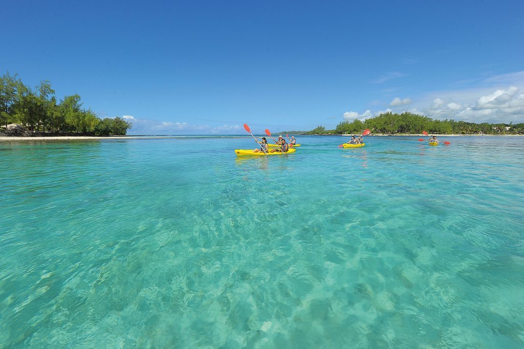 kayaking-at-shandrani-beachcomber-resort-spa-1024×682