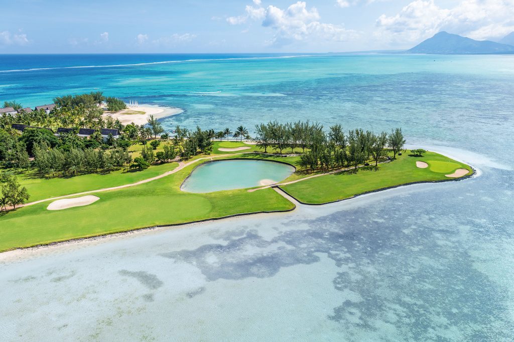 paradis-beachcomber-golf-course-aerial-view-1024×683