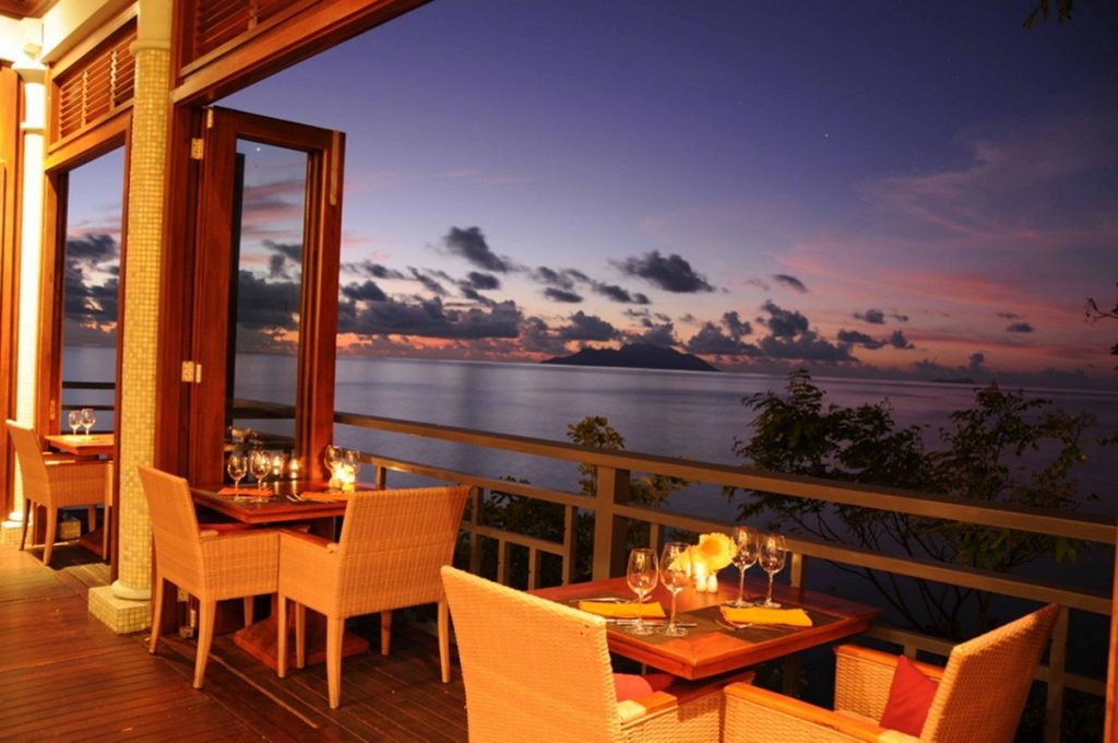 5131HilltopRestaurant-1_HR